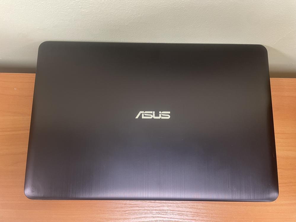 Asus X541S Pentium/4gb/500gb