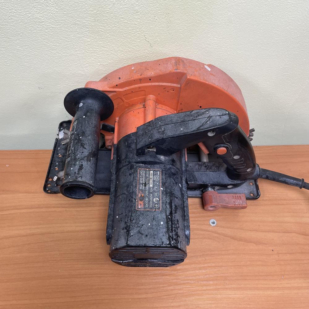 Дисковая пила Dnipro-M ДПЕ-1800