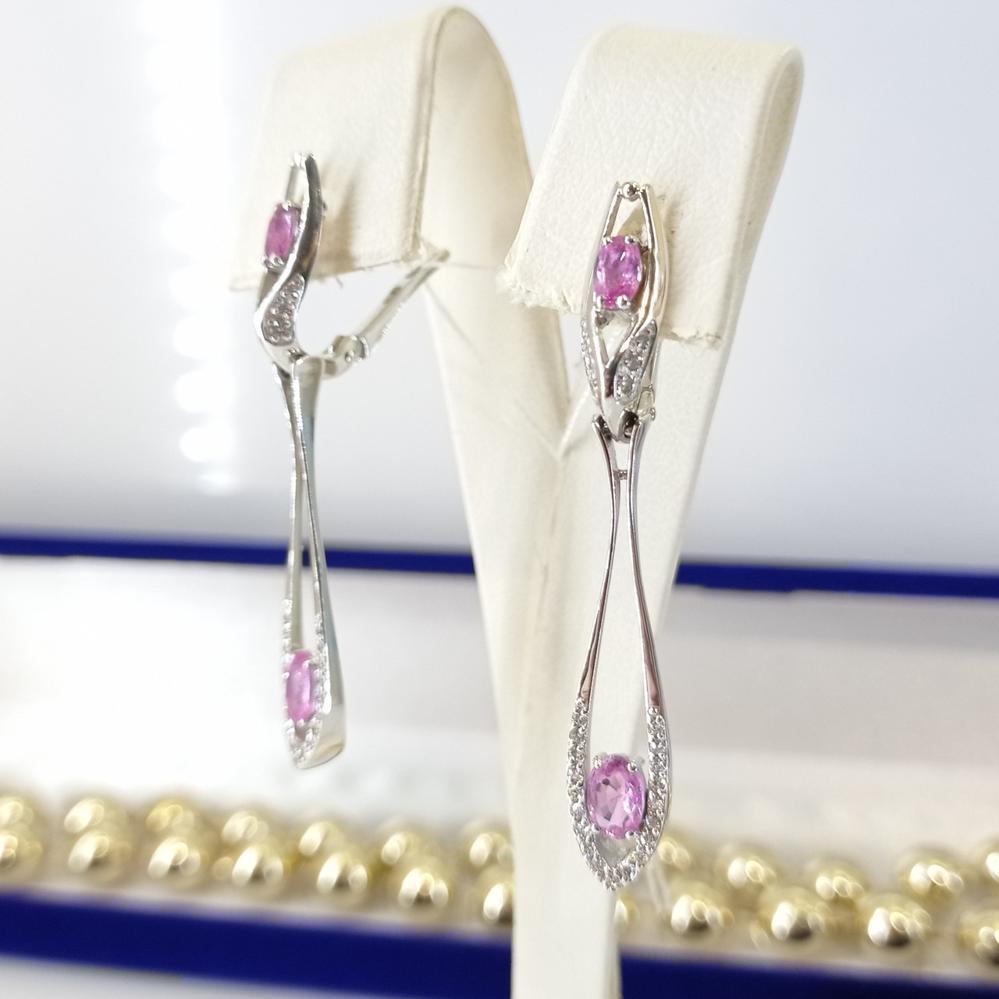 Золоті сережки з розовим сапфіром та діамантами