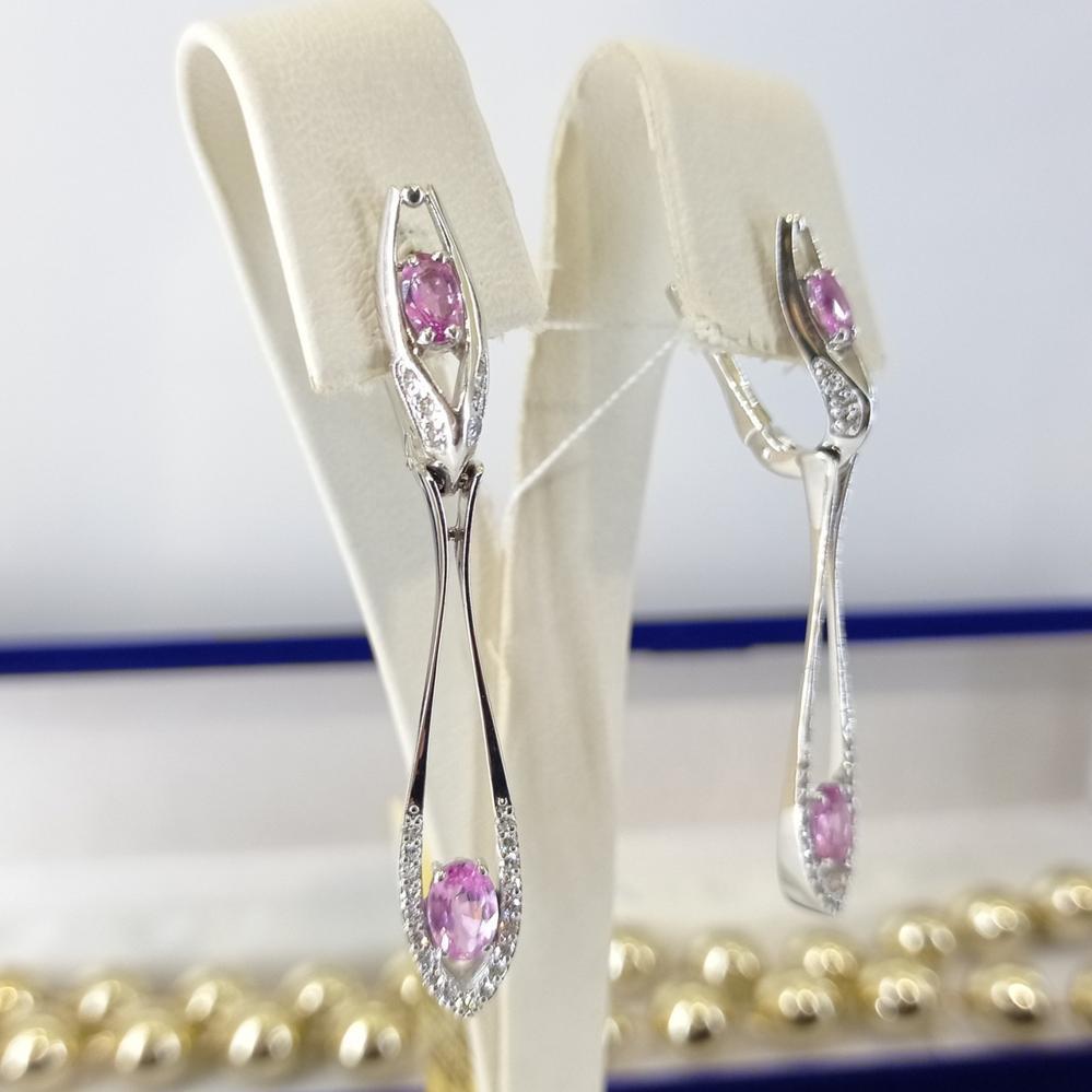 Золоті сережки з розовим сапфіром та діамантами