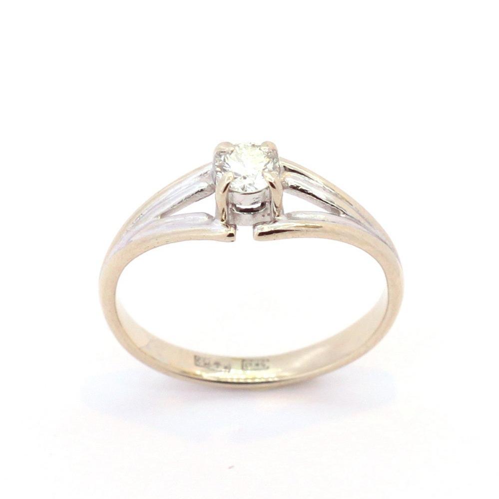 Золота каблучка з діамантом