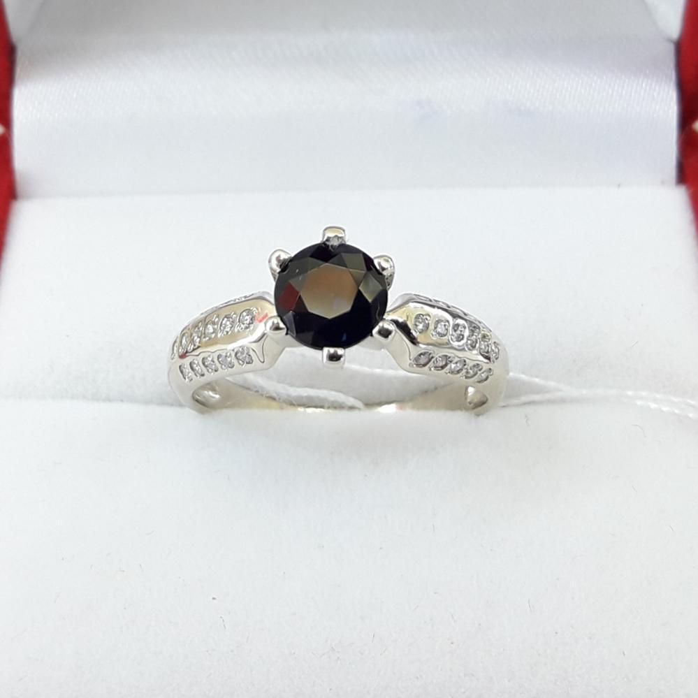 Золота каблучка з сапфіром і діамантами біле золото розмір 17.5