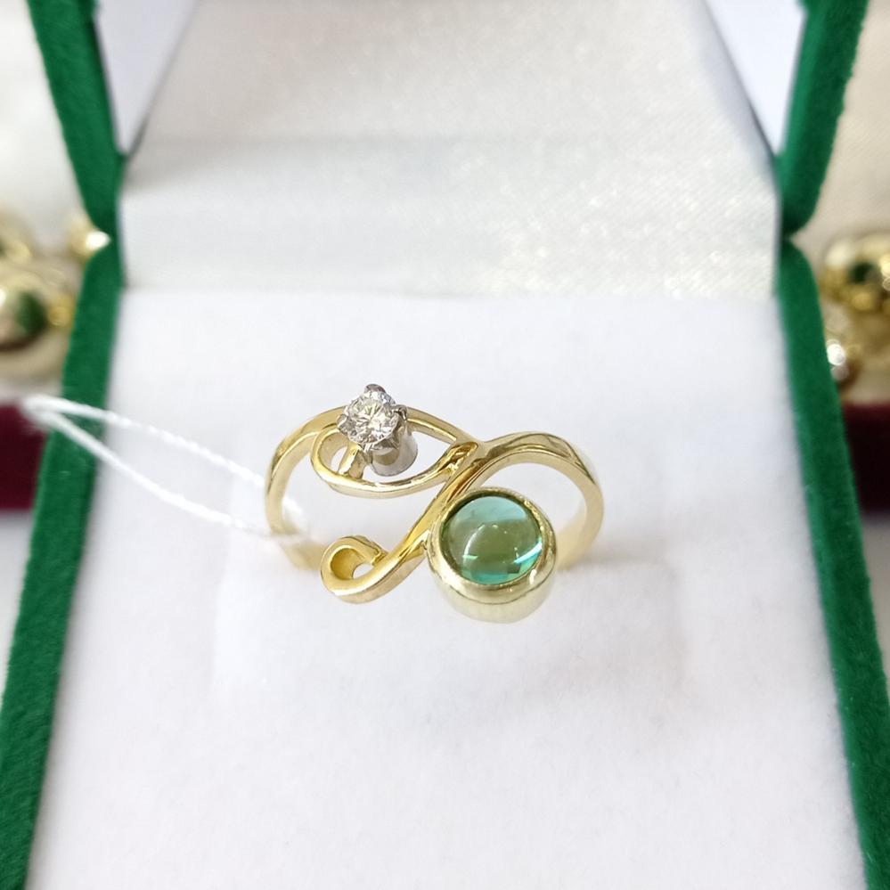 Золота каблучка з смарагдом та діамантом проба 750