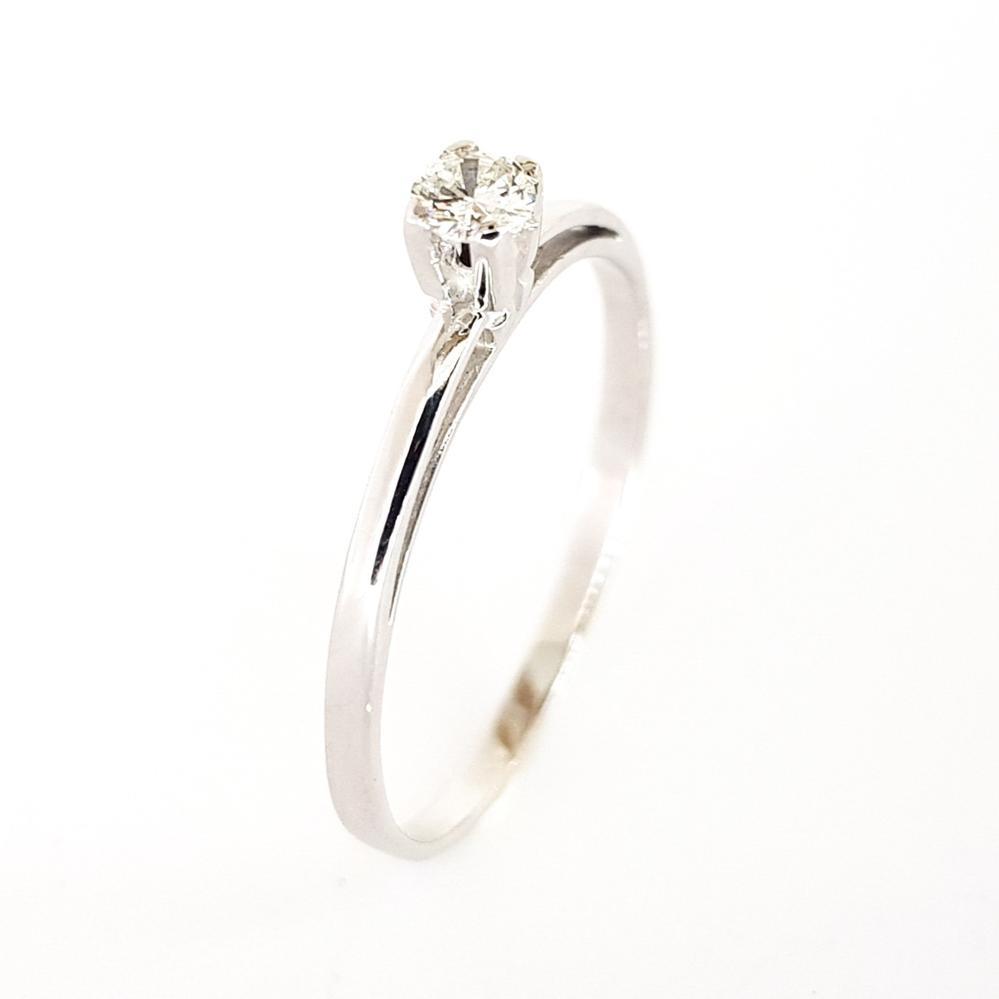 Золота каблучка з білого золота з діамантом 585 проби 18 розмір