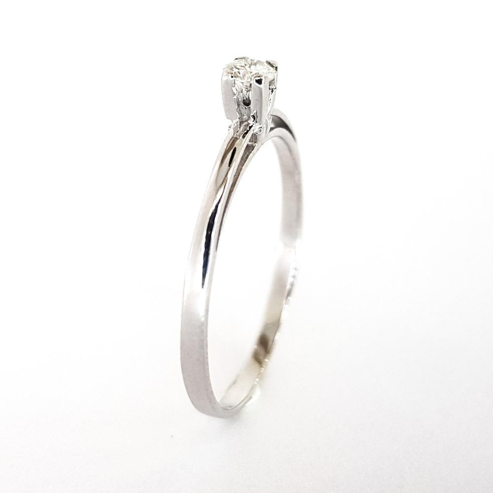 Золота каблучка з білого золота з діамантом 585 проби 18 розмір