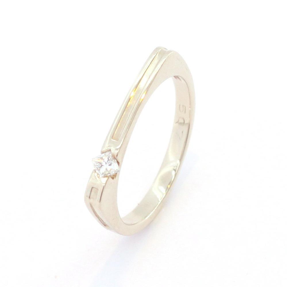 Золота каблучка з діамантом