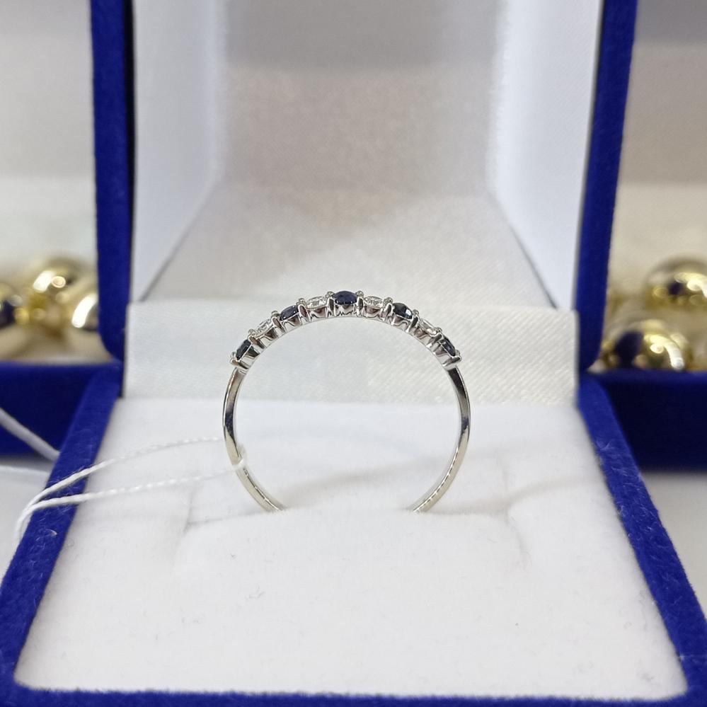 Золота каблучка доріжка с сапфірами та діамантами