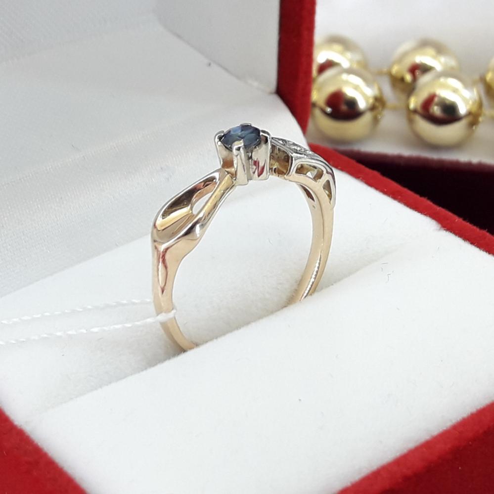Золота каблучка з сапфіром і діамантами розмір 17