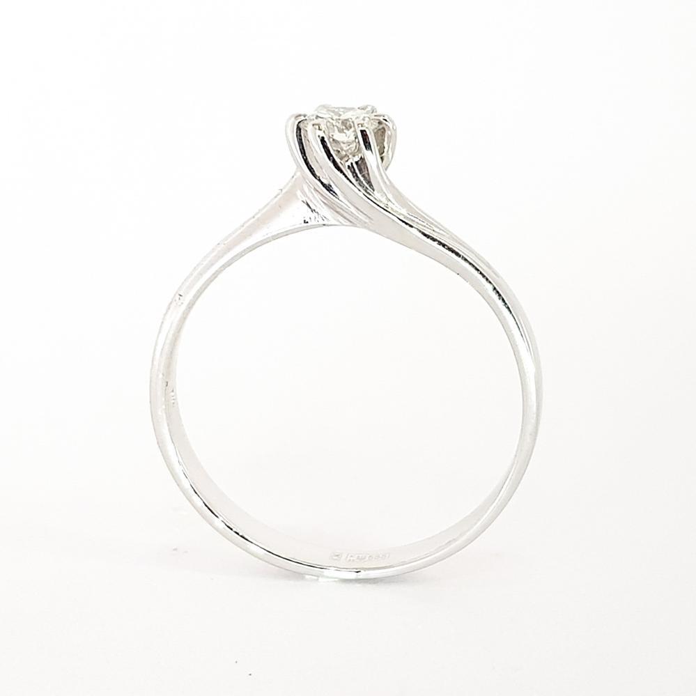 Золота каблучка з діамантом з білого золота