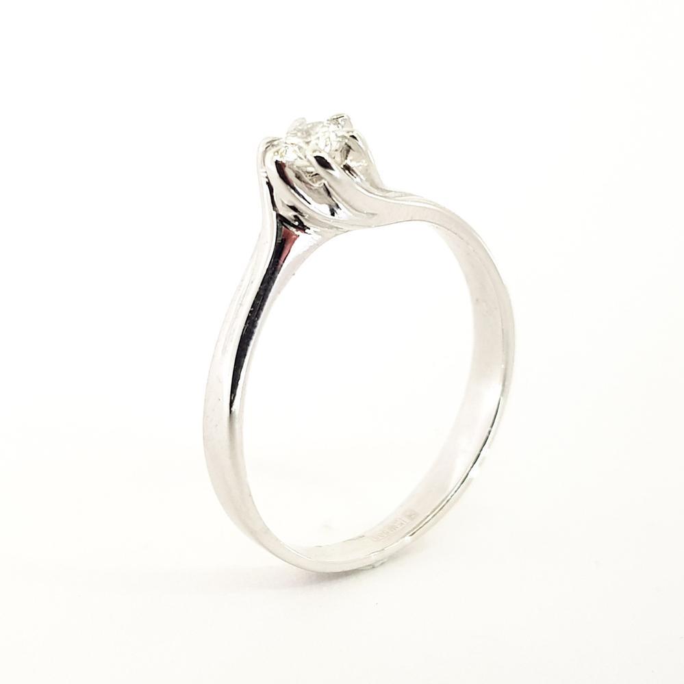 Золота каблучка з діамантом з білого золота