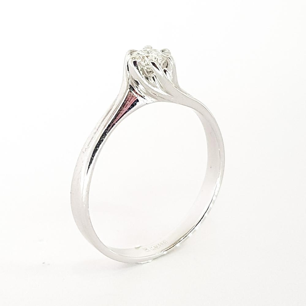 Золота каблучка з діамантом з білого золота