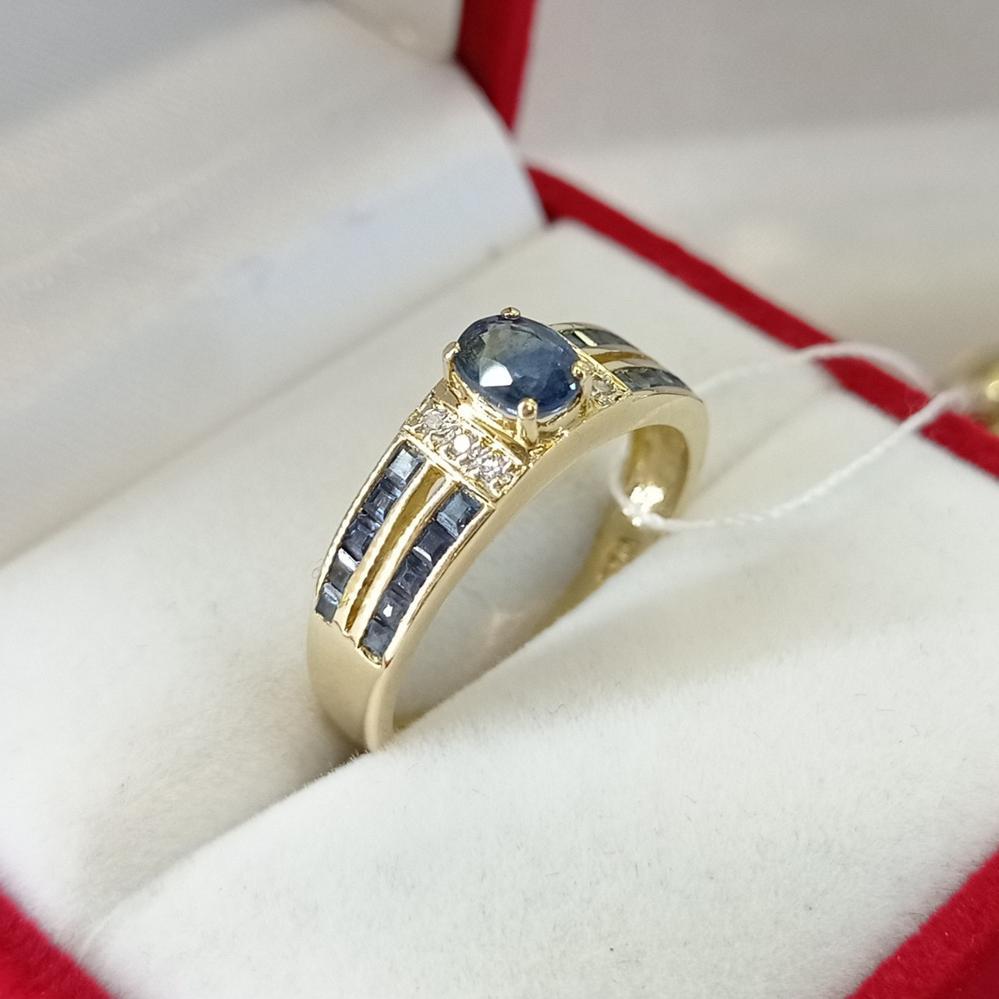 Золота каблучка з сапфірами та діамантами