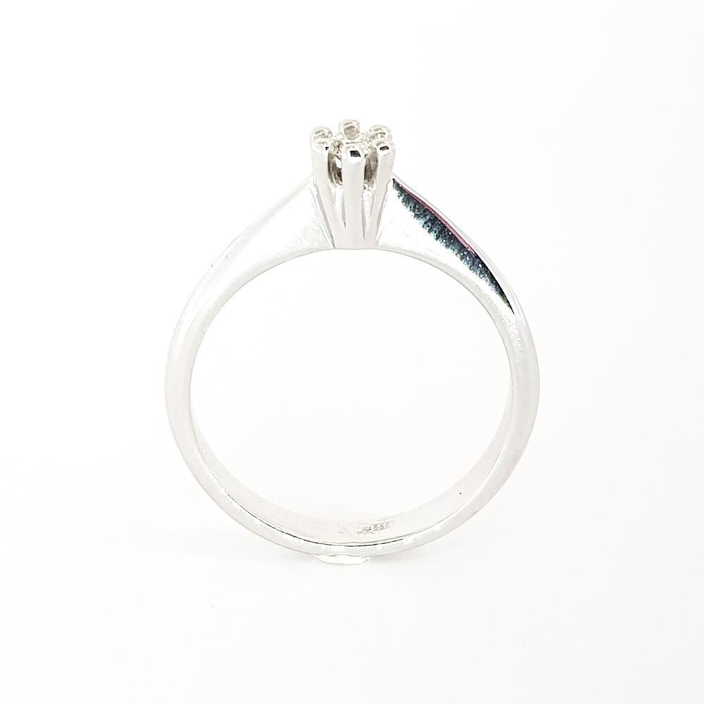 Золота каблучка з діамантом помолвочное