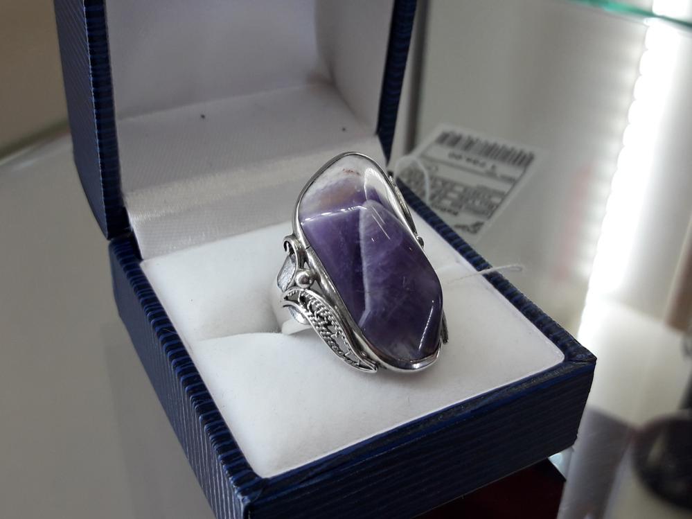 Срібне кільце з аметистом