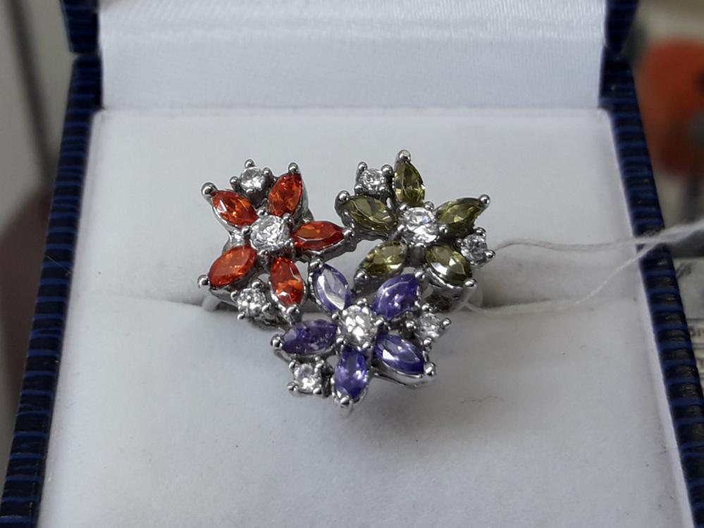 Срібне кільце з кубічним цирконієм 18,5 розмір