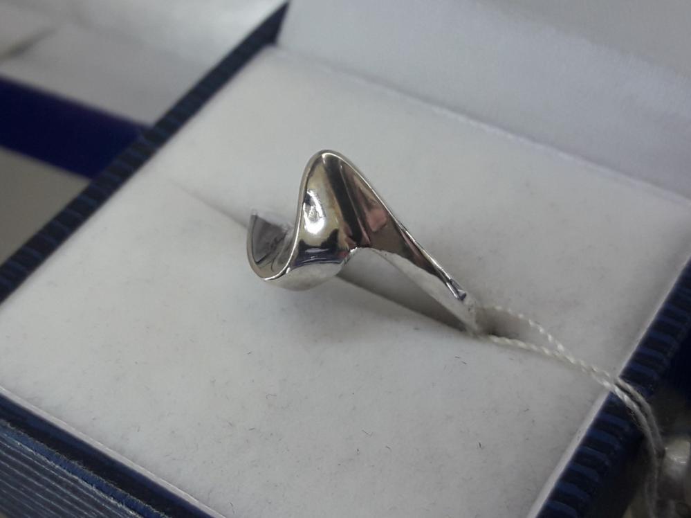 Срібне кільце без каменів 925 проби